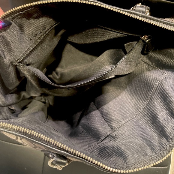 Coach | LIKE NEW | Grey/Black Canvas and Leather Small Kelsey Tote - Picture 2 of 11